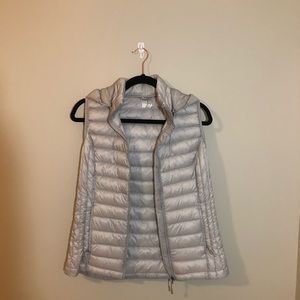 ✨32 degrees puffer vest✨